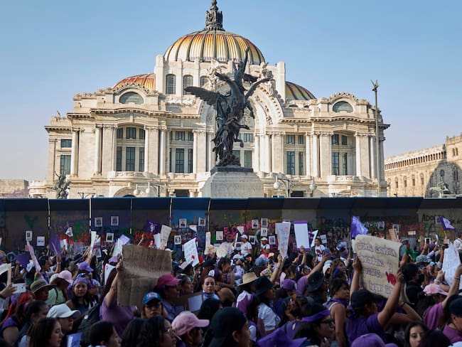 Marcha 8M: ¿Cuáles estaciones del Metro CDMX estarán cerradas por las protestas de hoy?