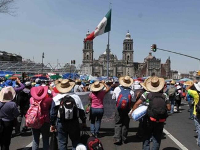 Inician marchas y mítines por el Día del Trabajo