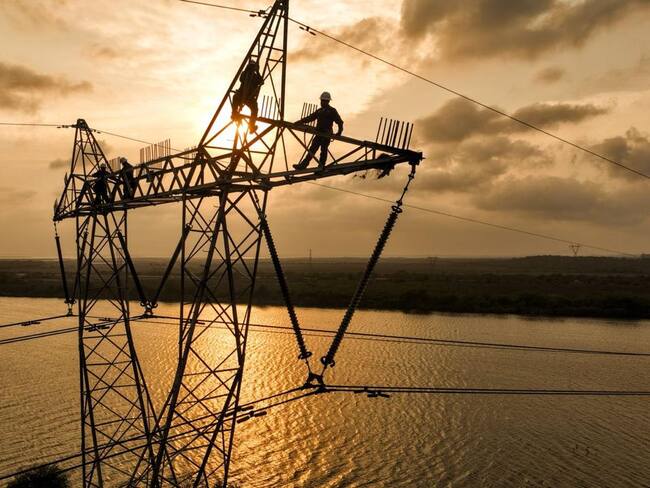 CFE Fibra E coloca exitosamente bono inaugural a 15 años por 725 millones de dólares