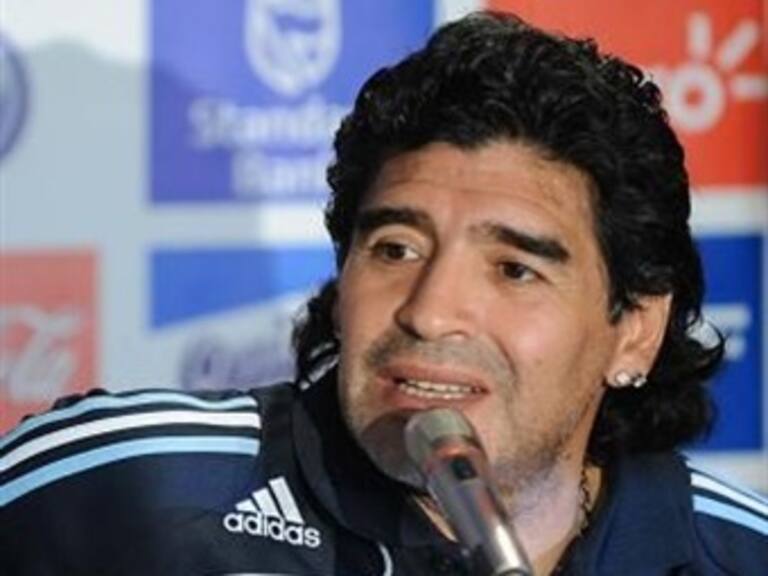Maradona comparecerá el domingo ante la FIFA