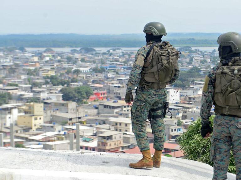 El presidente de México espera que pronto regrese la paz al pueblo ecuatoriano