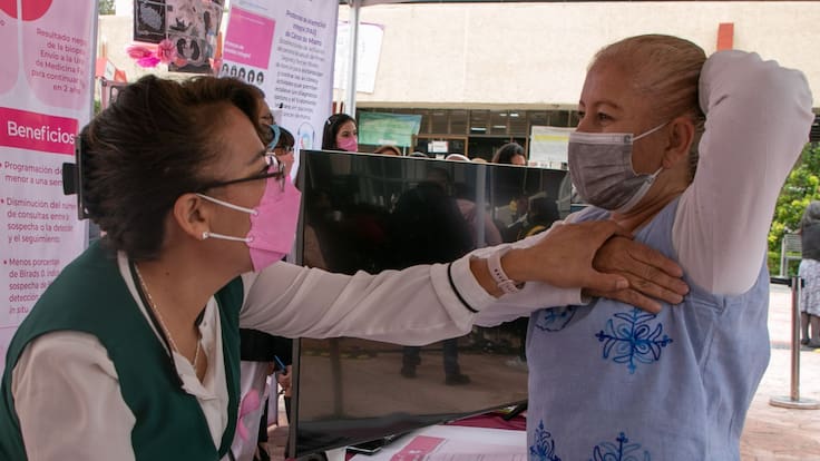 Inicia campaña contra el cáncer de mama en CDMX