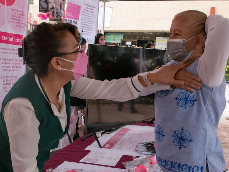 Inicia campaña contra el cáncer de mama en CDMX
