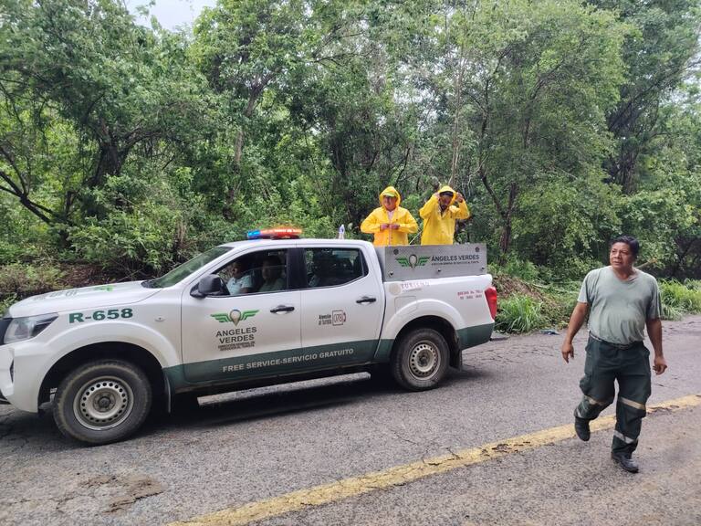 Ángeles Verdes refuerza labores de apoyo tras el paso del huracán Erick en la costa de Oaxaca