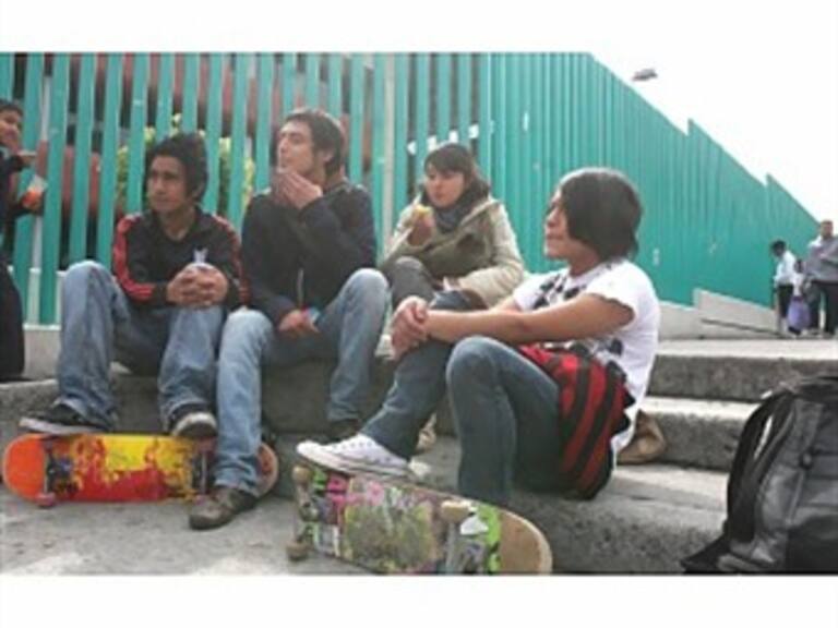 Convencer a jóvenes de educación a distancia, reto del GDF