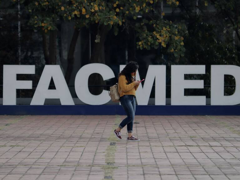 La máxima casa de estudios ofrece plazas de tiempo completo con sueldos que alcanzan los 36,698 pesos mensuales. Consulta aquí los detalles y requisitos.