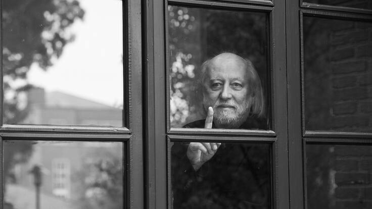 El Premio Nobel de Literatura: ¿quién decide qué es la “mejor” literatura del mundo y con qué criterios?