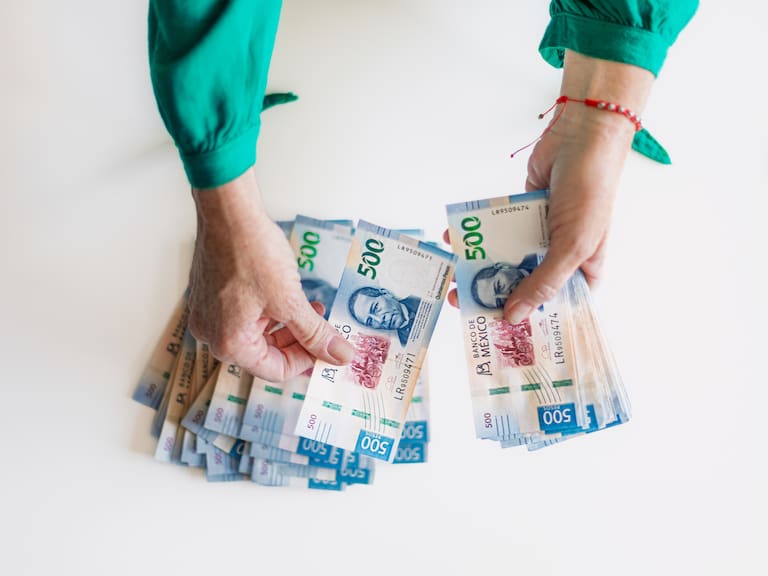 Conoce la lista de los 8 deducciones personales que puedes incluir en tu declaración anual, según el SAT.