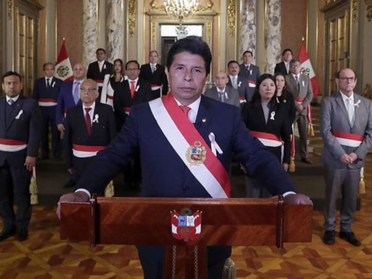 Perú exige a México que deje de meterse en sus asuntos internos