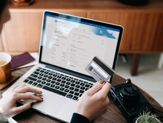 ¿Por qué debes pagar más del mínimo en tus tarjetas de crédito?