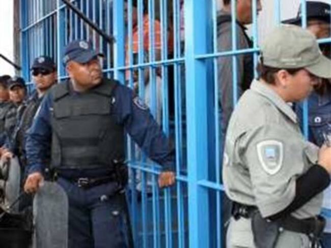 Reubican a internos del penal de Atlacholoaya en Morelos