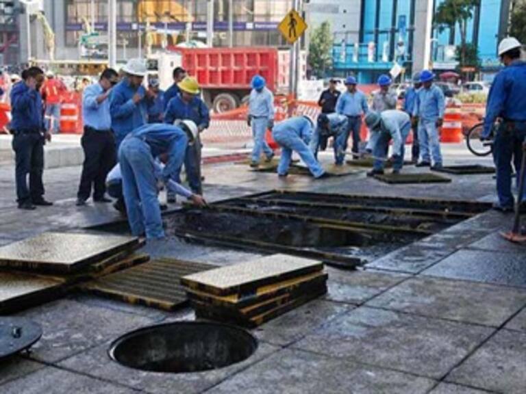 Explota mufa en Insurgentes Norte