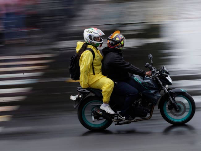 ¿Los viajes en moto por aplicación son ilegales? Esto dice el nuevo operativo ‘Salvando Vidas’
