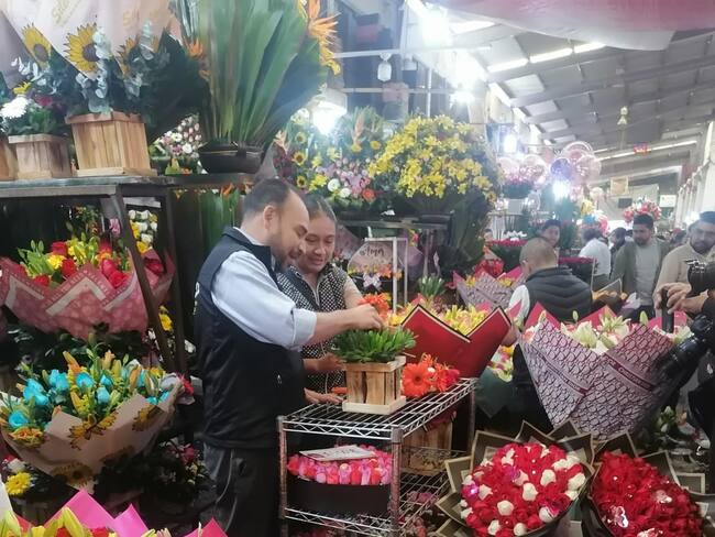 Vigila Profeco precios por Día del Amor y la Amistad