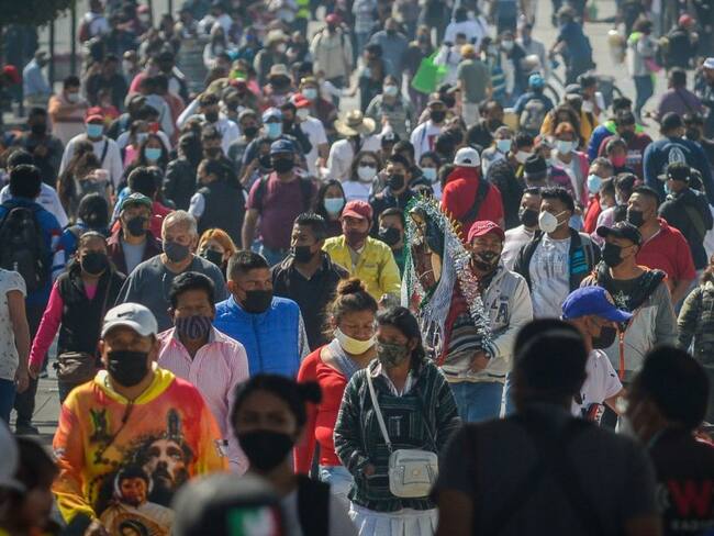 México acumula 296 mil 385 defunciones por COVID-19