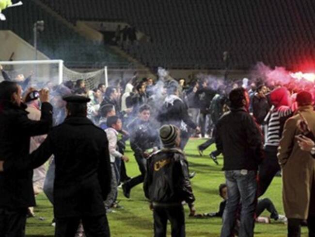 2 muertos en choques entre policías y manifestantes en Egipto