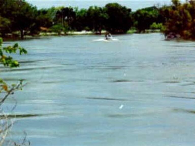 En amenaza Villahermosa por incremento de ríos