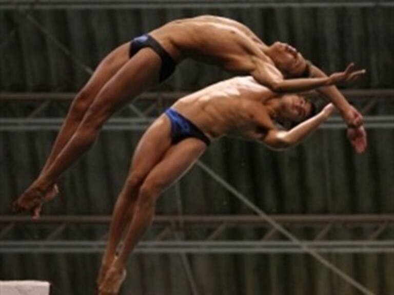 Gana México primera medalla de oro en Serie Mundial de Clavados