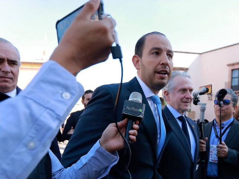 AMLO busca activos financieros del país para tapar corrupción y despilfarro