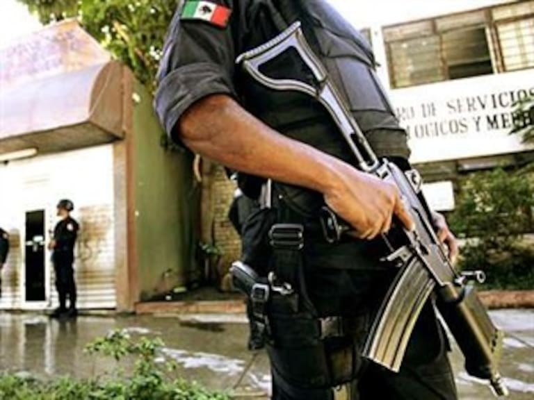 Ejecutan a 4 policías municipales en Michoacán; heridos otros 4