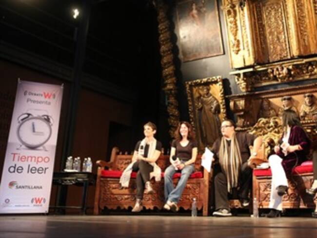 La lectura combate el autoritarismo: Debate W