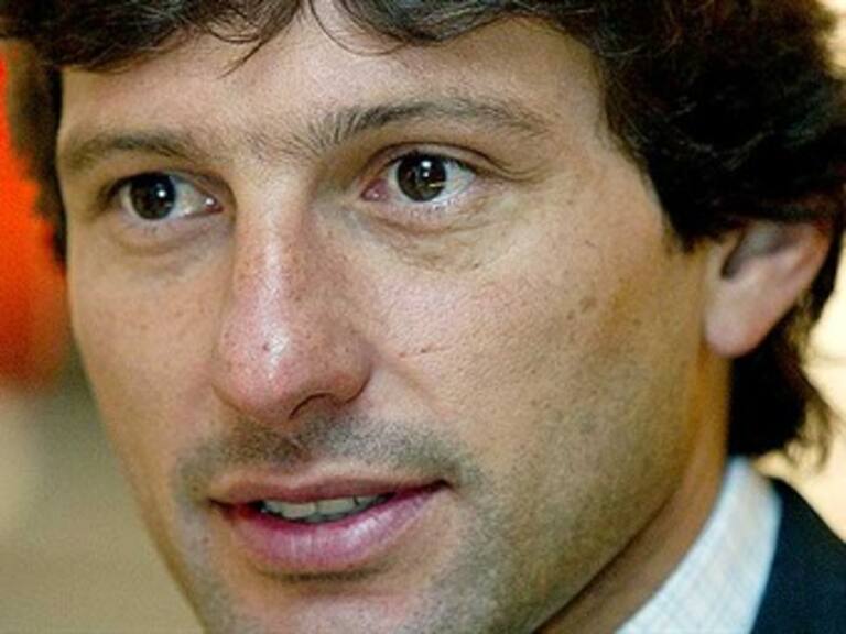 Presenta Milán a Leonardo como nuevo DT