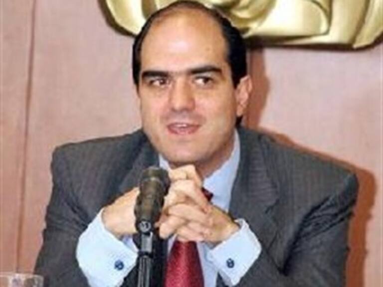 Aprueban en comisiones comparecencia de Daniel Karam