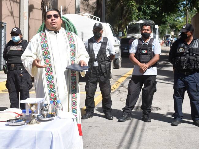 Padre Filiberto Velázquez asegura que es “normal” que crimen organizado financie campañas electorales 