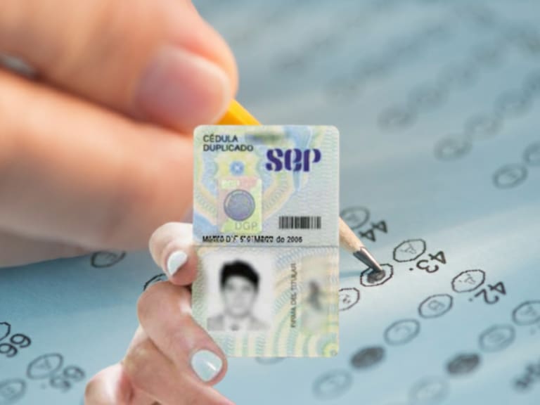 La SEP desmintió que haya exámenes para determinar si la Cédula Profesional puede conservarse.