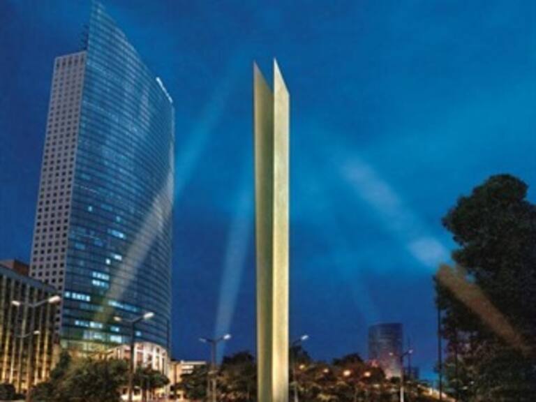 ¡Por fin! Entregan Estela de Luz