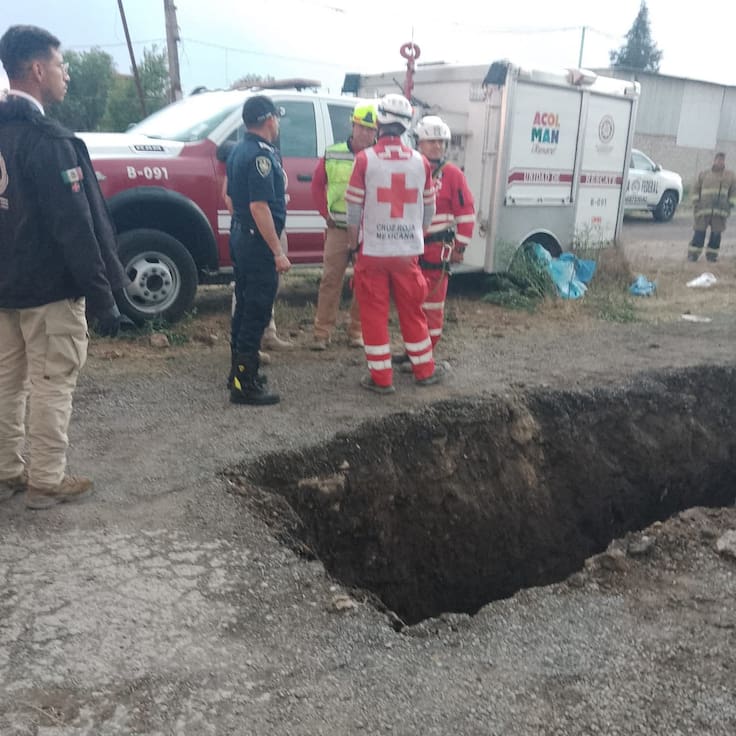 Mueren cuatro personas al derrumbarse túnel huachicolero en Acolman, Estado de México