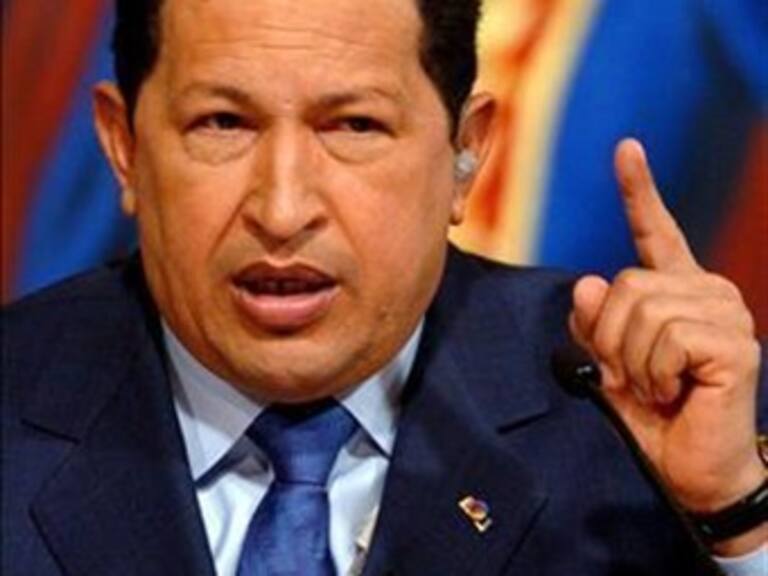 Chávez permanecerá en el poder 'hasta que el pueblo quiera'