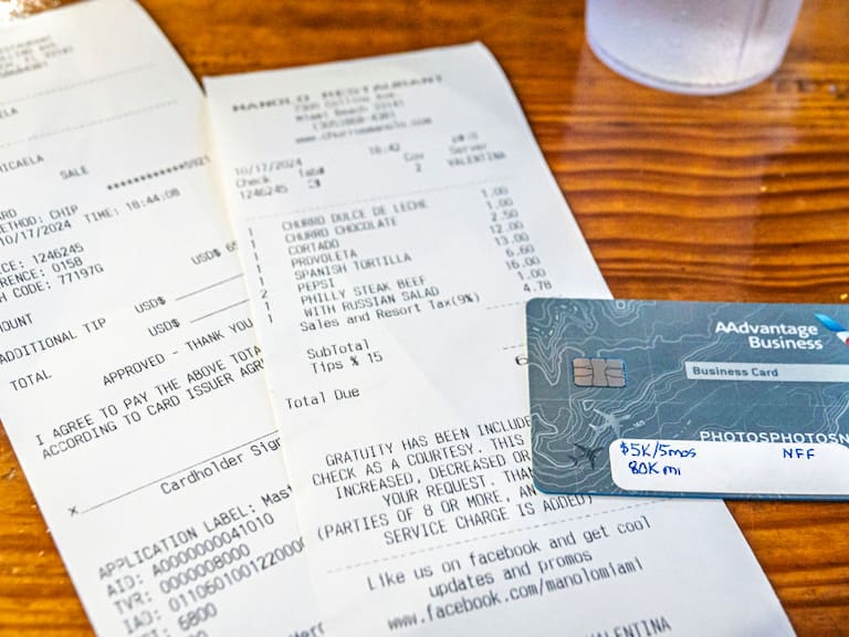 ¿Cuánto se debe dejar de propina con la nueva Ley Propinas 2025?