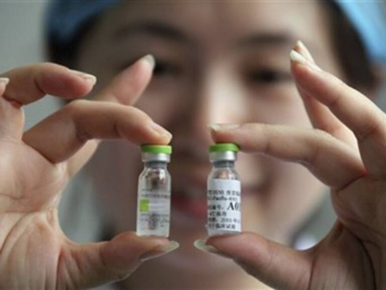 Felicita OMS a China por concluir vacuna contra influenza