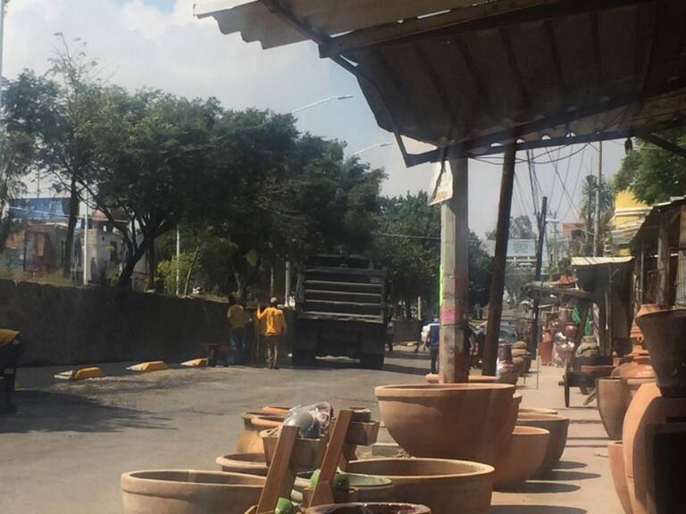 Obras de ciclovía en Tonalá afecta a comerciantes; señalan retrasos