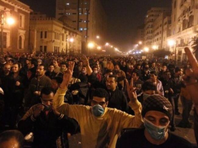 Centenares de miles de egipcios en las calles exigen la renuncia de Mubarak