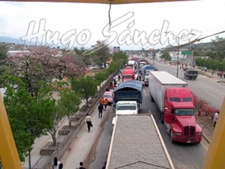 Más bloqueos en Monterrey