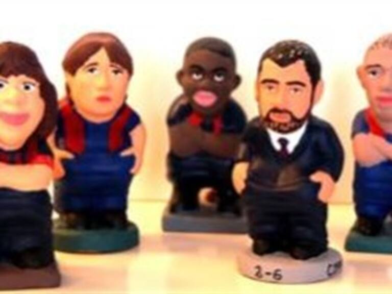 Lanzan 'caganer' de Guardiola tras triunfo de Barcelona en Europa