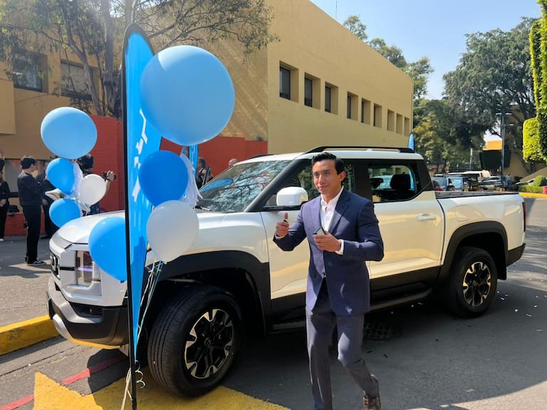 Enchúlame el Changarro 2025 reconoce a Arte Cruz Talavera, con el BYD Shark