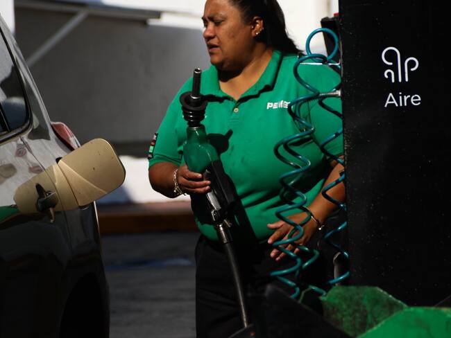 Sube Gobierno Federal estímulos a la gasolina y diésel