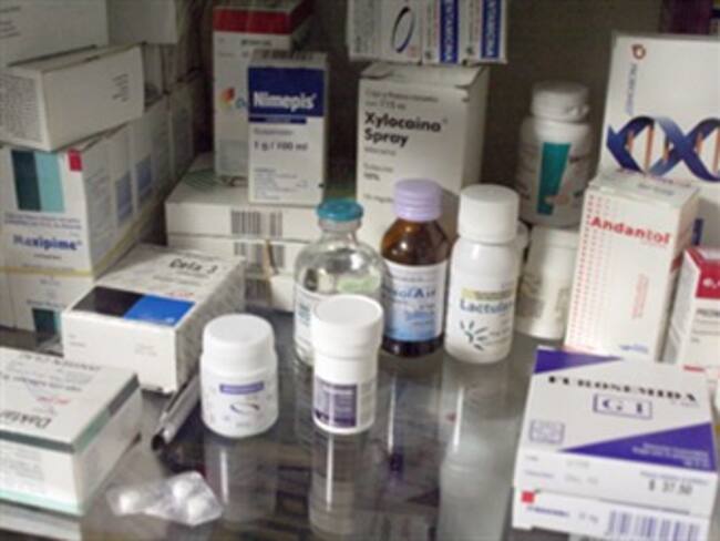 Investiga CFC mercado de medicamentos licitados por el IMSS