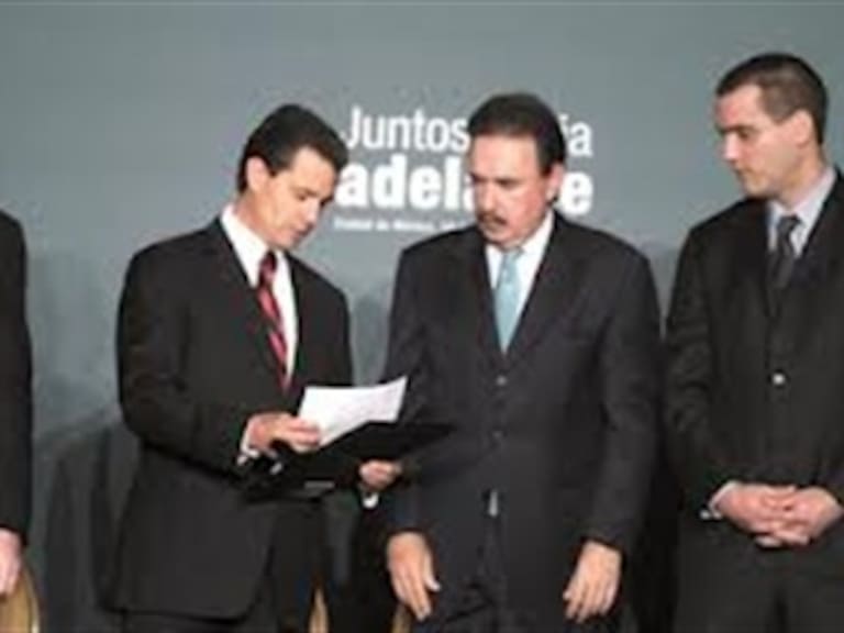 Se reúne Peña Nieto con senadores