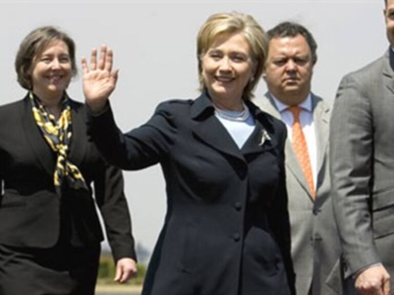 Ofrece Clinton conferencia en Universidad TecMilenio