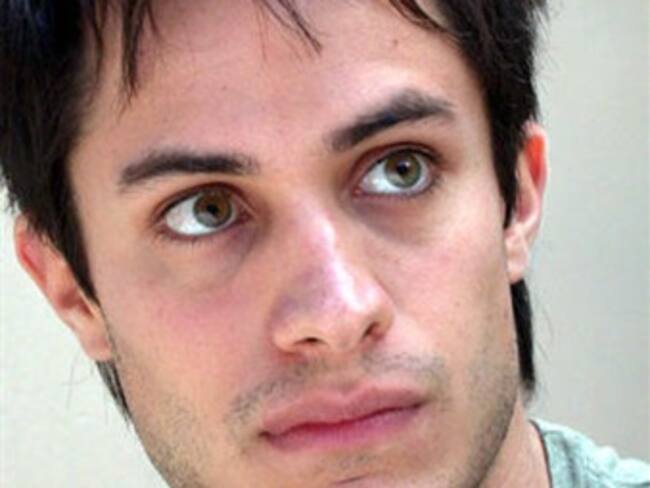 Revela Gael García que se encerró seis días para narrar documental