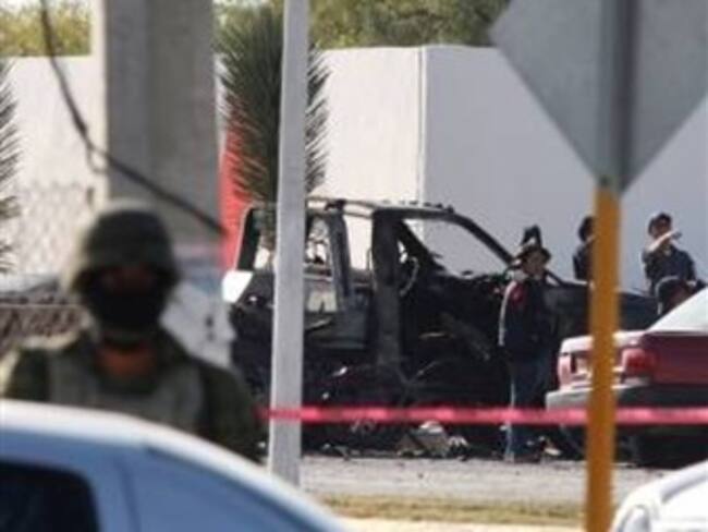 Lanzan granadas contra edificios de PGR y Policía Federal en NL