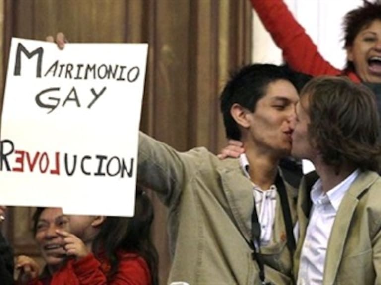 Dice PRD que ganará la batalla en la Corte por bodas gay