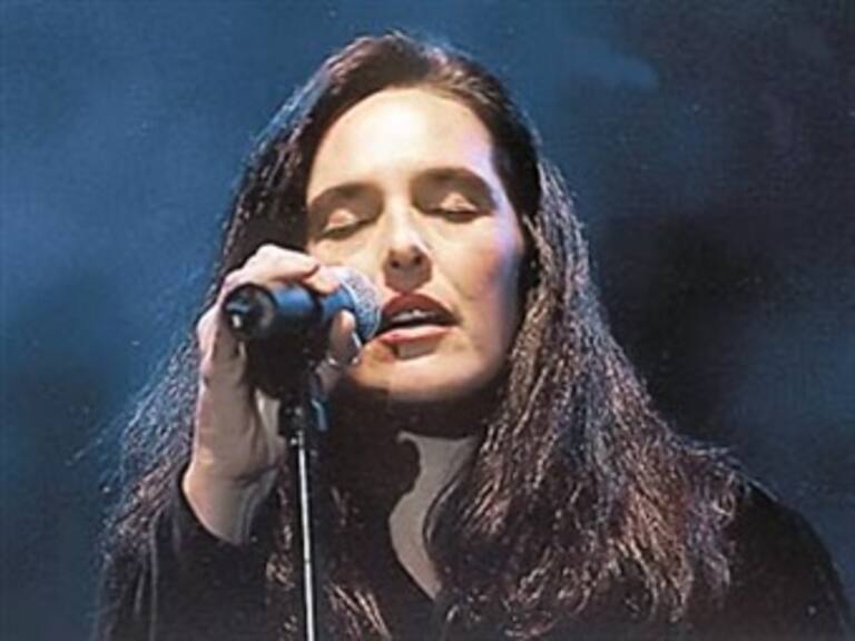 Festejará Cecilia Toussaint 25 años de carrera