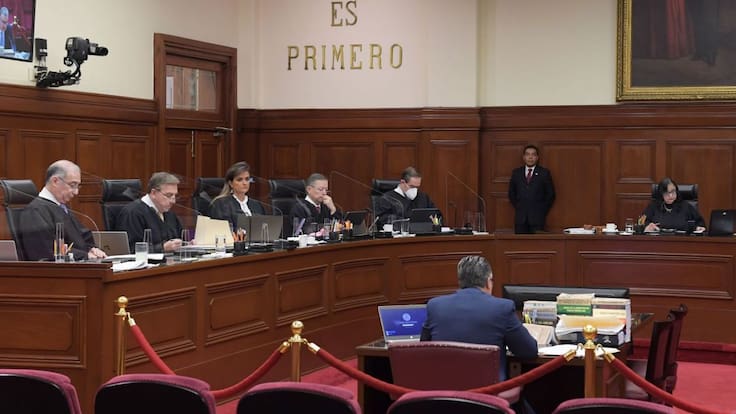 Morena presenta demanda de juicio político contra ministros de la Corte