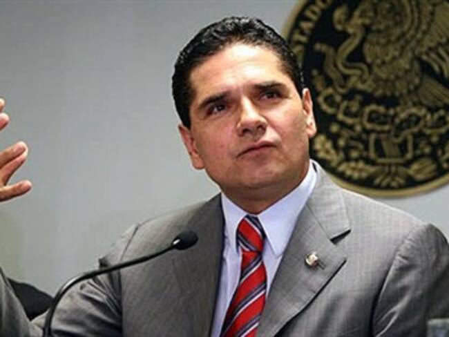 Concede Senado licencia a Silvano Aureoles