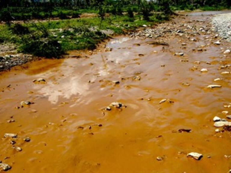 Exige Semarnat a Grupo México acelerar remediación por daños al Río Sonora